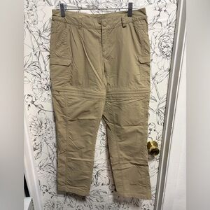 NWOT Women’s The North Face Zip Up Convertible Cargo Pants